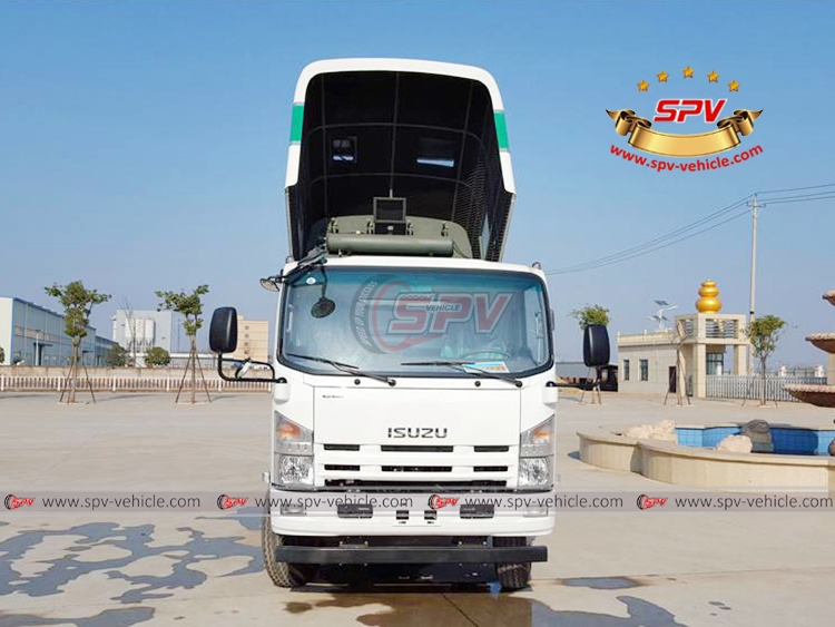 SPV Street Cleaner Truck ISUZU -Front Side View